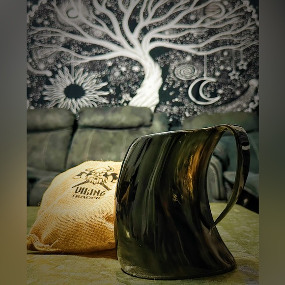 Black Viking Drinking Horn Mug large - Picture 5 of 12